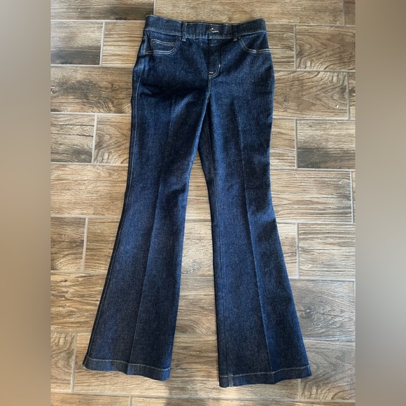 SPANXshape women’s EveryWear Flare Jeans - Picture 3 of 6